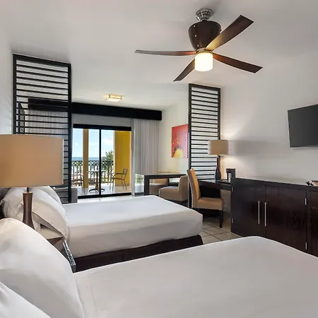 El Beso at Ocean Coral&Turquesa All Inclusive
